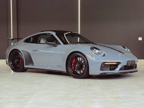 PORSCHE 911 2023