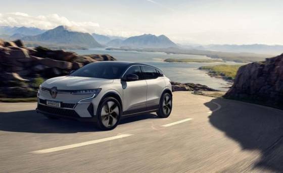 RENAULT MEGANE 2025