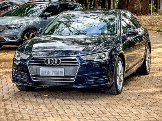 AUDI A4 2017