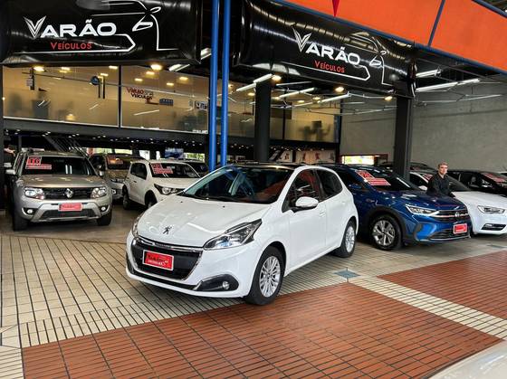 PEUGEOT 208 2018