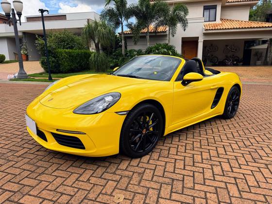 PORSCHE 718 2022