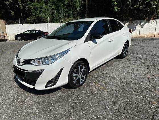 TOYOTA YARIS 2021