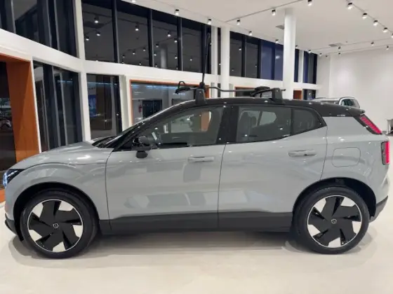 VOLVO EX30 2024