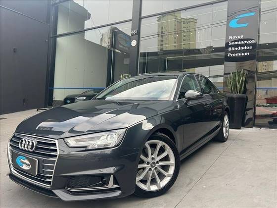 AUDI A4 2019