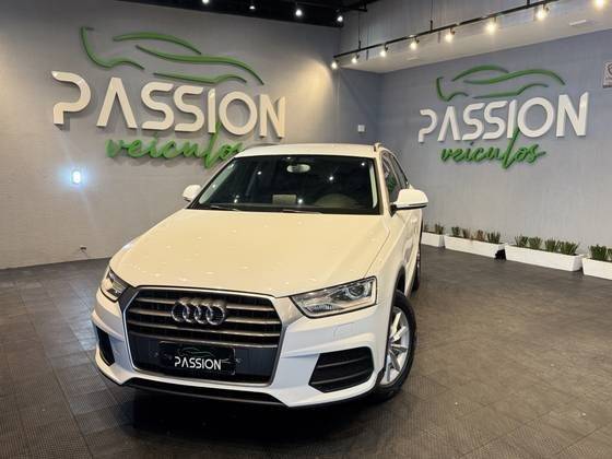 AUDI Q3 2016