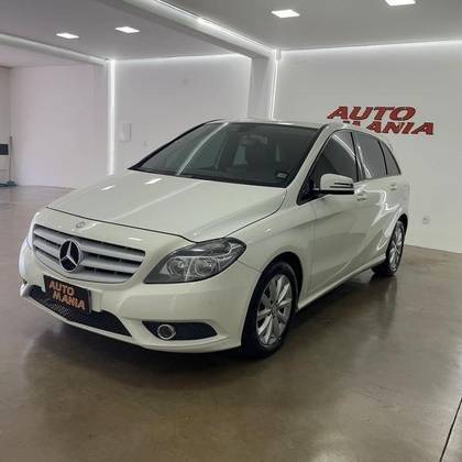 MERCEDES-BENZ B 200 2013