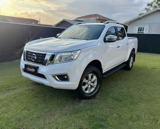 NISSAN FRONTIER 2017