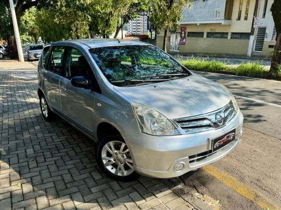 NISSAN LIVINA 2013