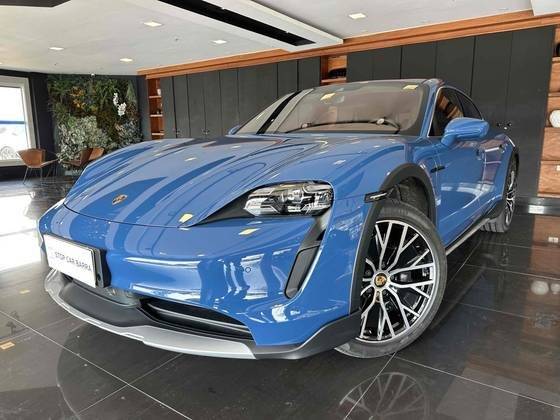PORSCHE TAYCAN 2023