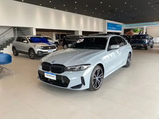 BMW 330e 2024
