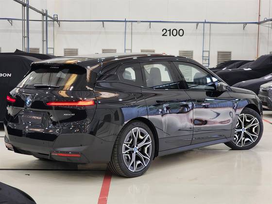 BMW iX 2024