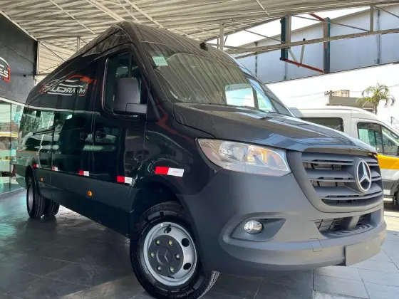 MERCEDES-BENZ SPRINTER 2025