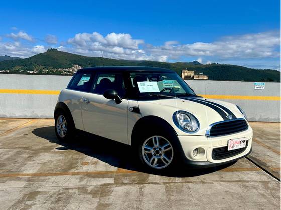 MINI ONE 2012