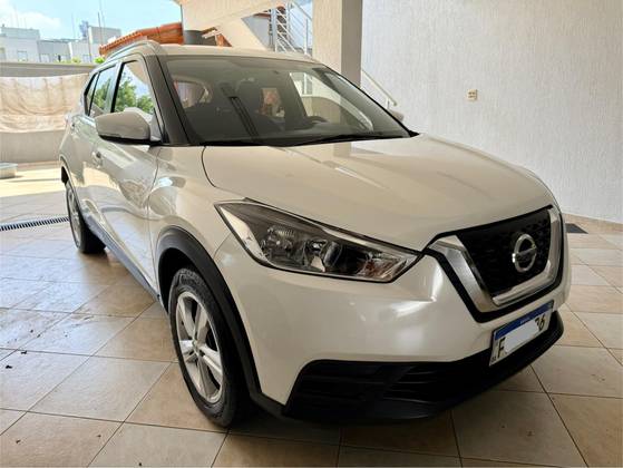 NISSAN KICKS 2018