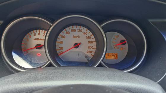 NISSAN LIVINA 2013