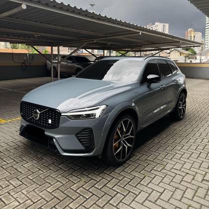VOLVO XC60 2024