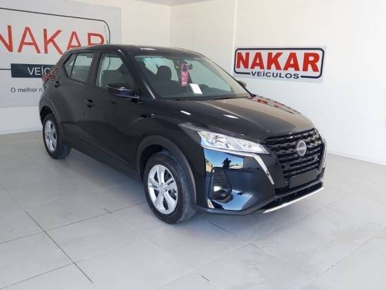 NISSAN KICKS PLAY 2025