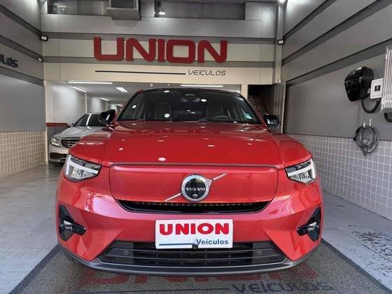 VOLVO C40 2023
