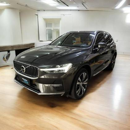 VOLVO XC60 2022