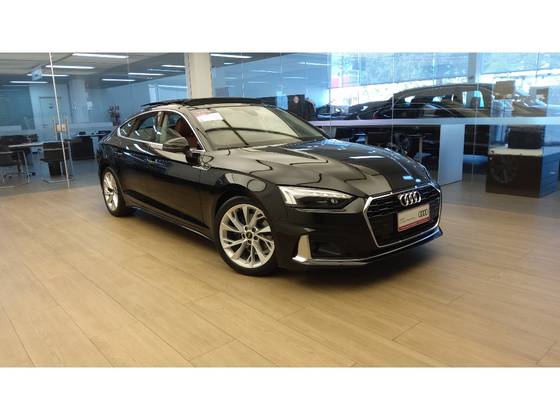AUDI A5 2022