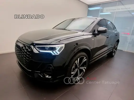 AUDI Q3 2025
