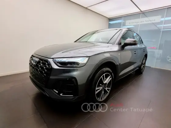 AUDI Q5 2025