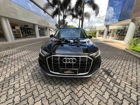 AUDI Q7 2022
