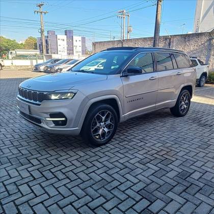 JEEP COMMANDER 2023