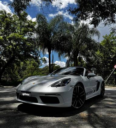 PORSCHE 718 2021