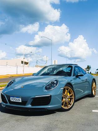 PORSCHE 911 2017