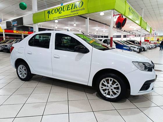 RENAULT LOGAN 2023