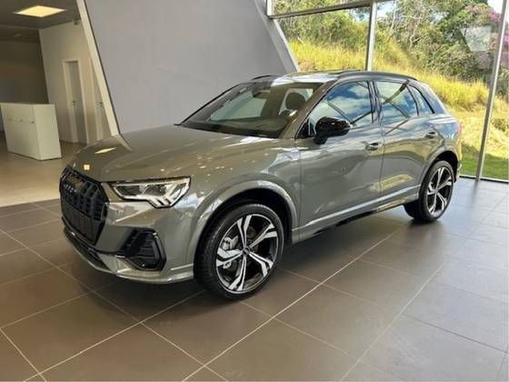 AUDI Q3 2025