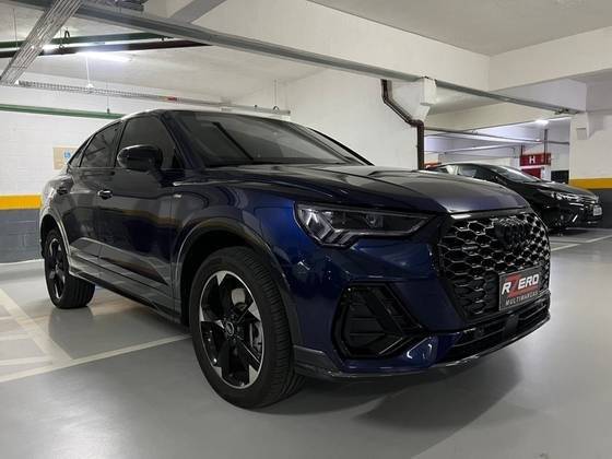 AUDI Q3 2023
