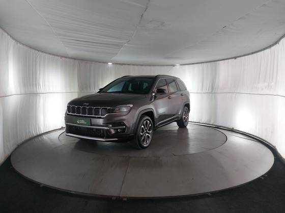 JEEP COMMANDER 2024