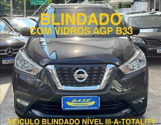 NISSAN KICKS 2017