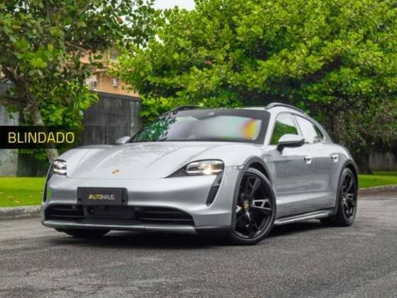 PORSCHE TAYCAN 2023