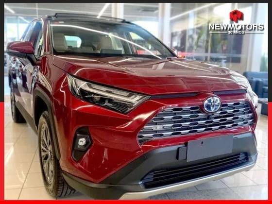 TOYOTA RAV4 2024