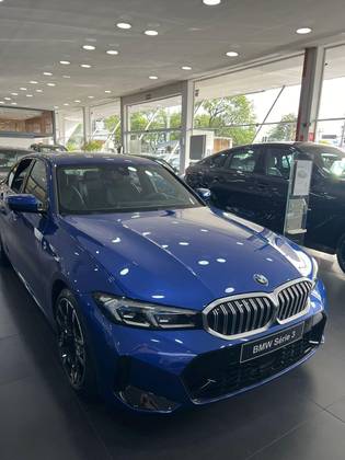 BMW 320i 2025