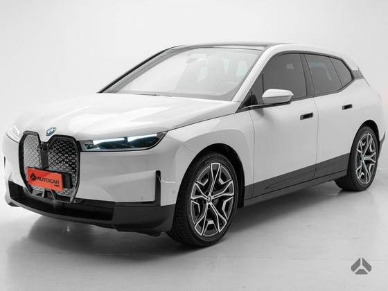BMW iX 2023