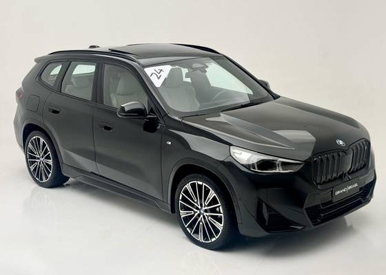 BMW iX1 2024