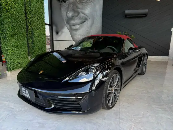 PORSCHE 718 2024