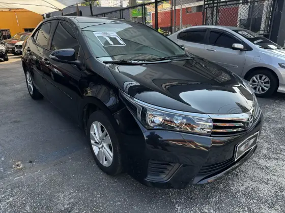 TOYOTA COROLLA 2017