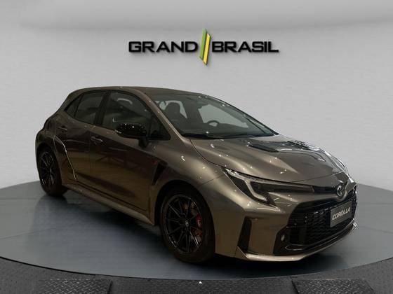 TOYOTA GR COROLLA 2024