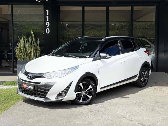 TOYOTA YARIS 2020