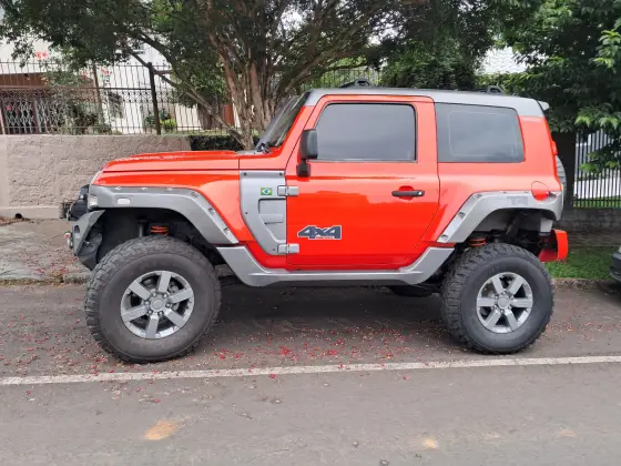 TROLLER T4 2016