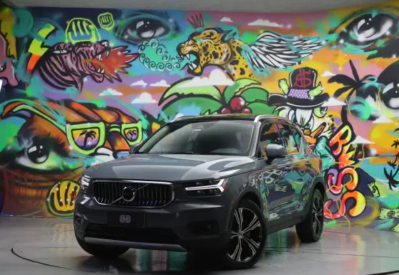 VOLVO XC40 2021