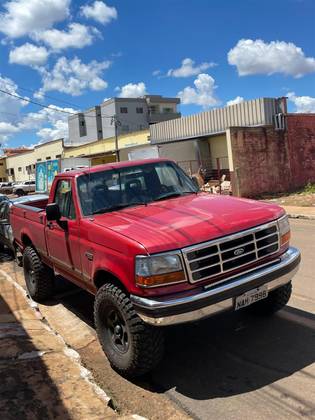 FORD F-1000 1998