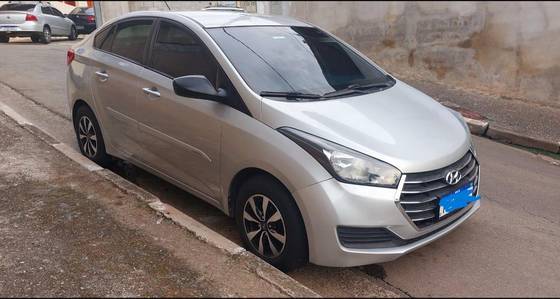 HYUNDAI HB20S 2015