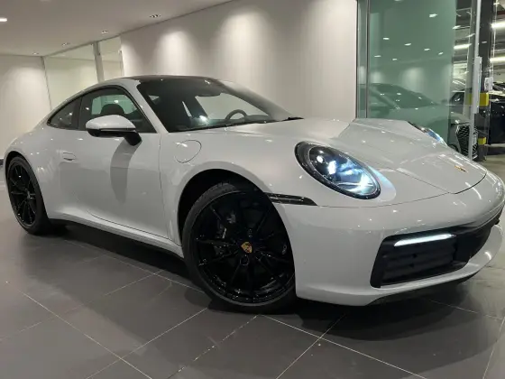 PORSCHE 911 2024