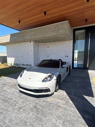 PORSCHE 718 2024